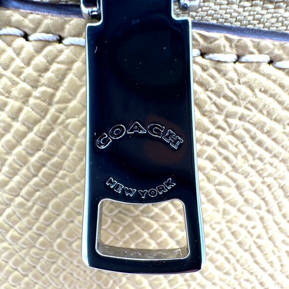 Coach Rowan File Bag Crossbody Purse Retro Yellow Leather C1556 - Picture 8 of 8